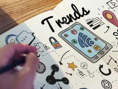 Doodle of computer & technology trends in Notebook